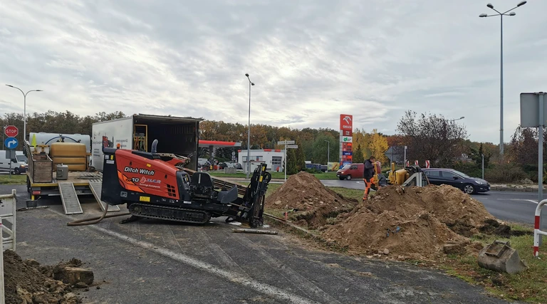 przewiert na ulicy